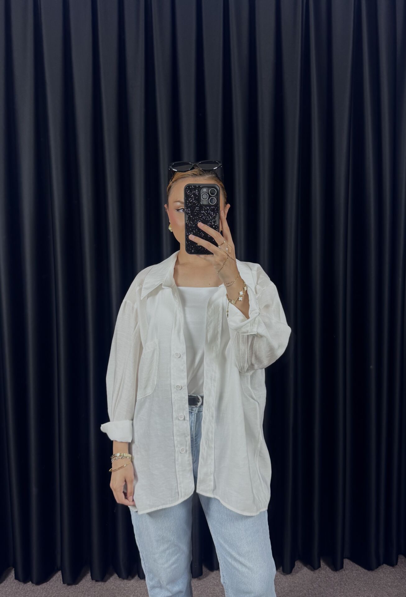 DÜŞÜK OMUZLU OVERSİZE GÖMLEK - BEYAZ