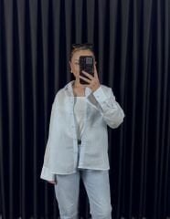 AÇIK MAVİ BEYAZ ÇİZGİLİ GÖMLEK