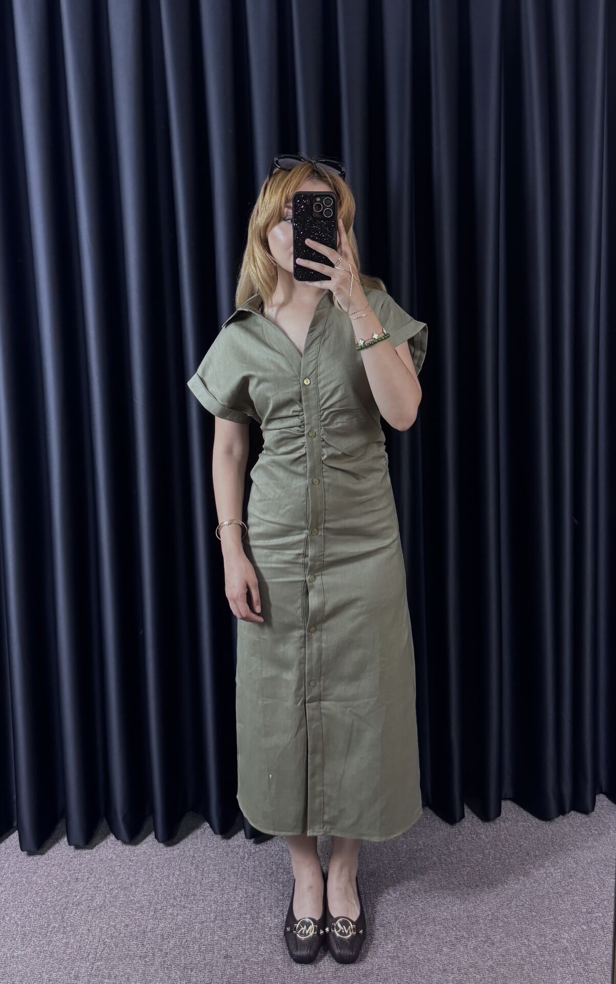 BÜZGÜLÜ KETEN ELBİSE