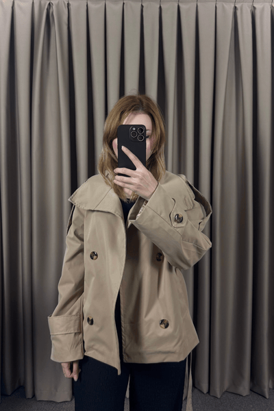 DİK YAKA  KISA TRENÇKOT